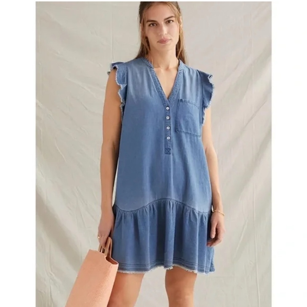 Anthropologie Pilcro Chambray blue Denim mini Dress size S casual flowy V-neck